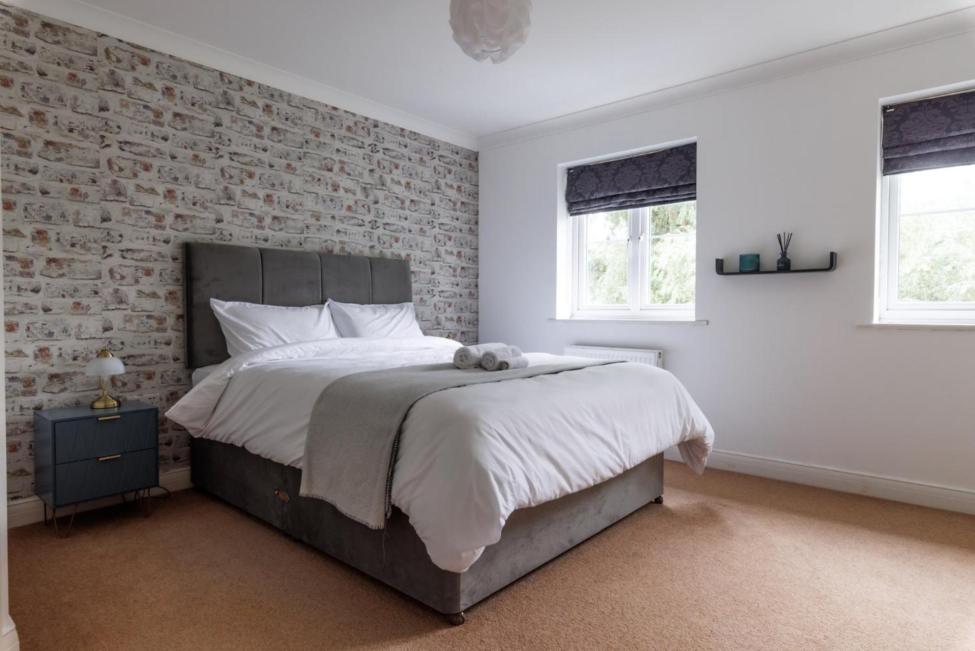 Comfortable 4-Bedroom Home In Aylesbury Ideal For Contractors Professionals Or Larger Families Aylesbury (Buckinghamshire) Exterior foto