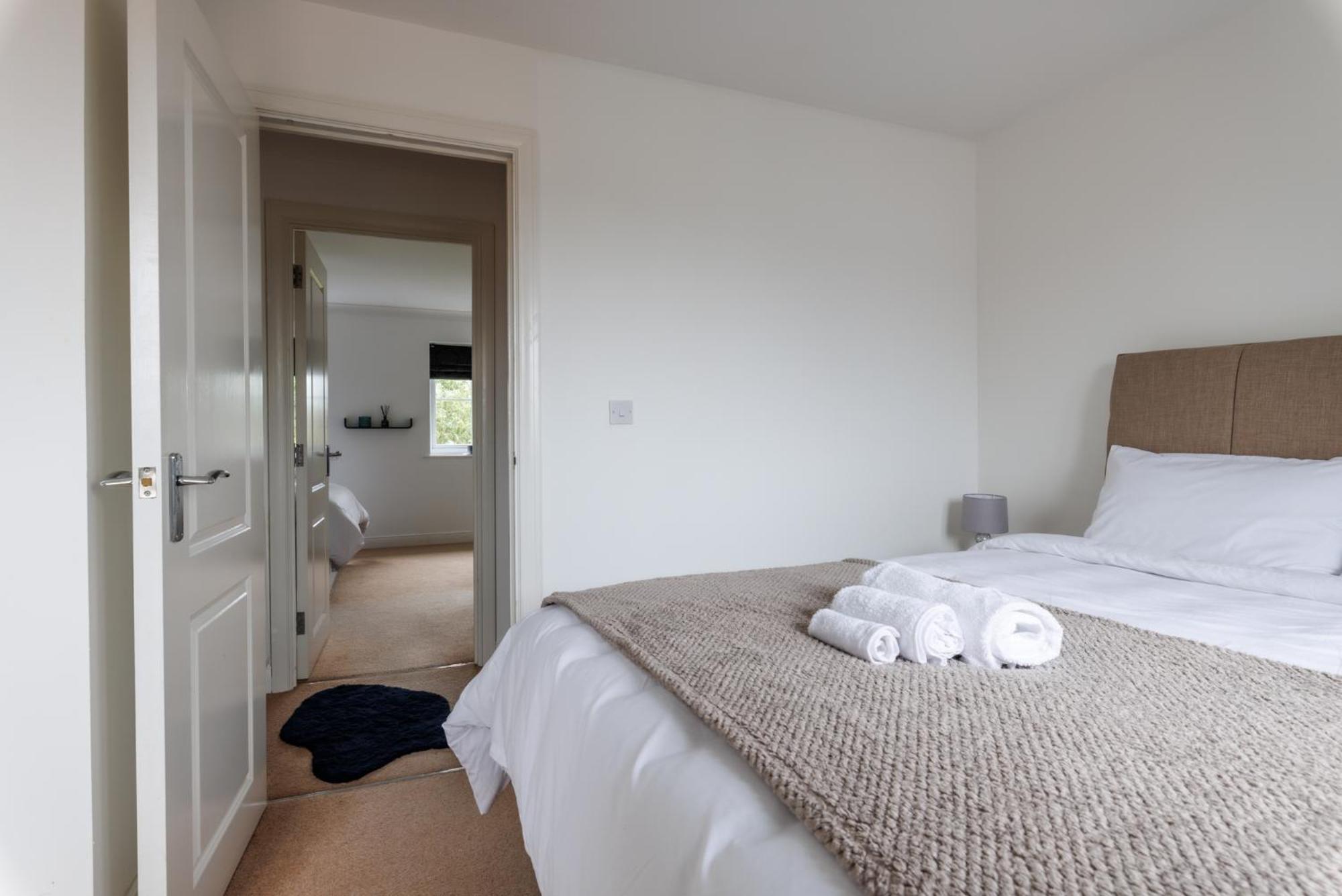 Comfortable 4-Bedroom Home In Aylesbury Ideal For Contractors Professionals Or Larger Families Aylesbury (Buckinghamshire) Exterior foto