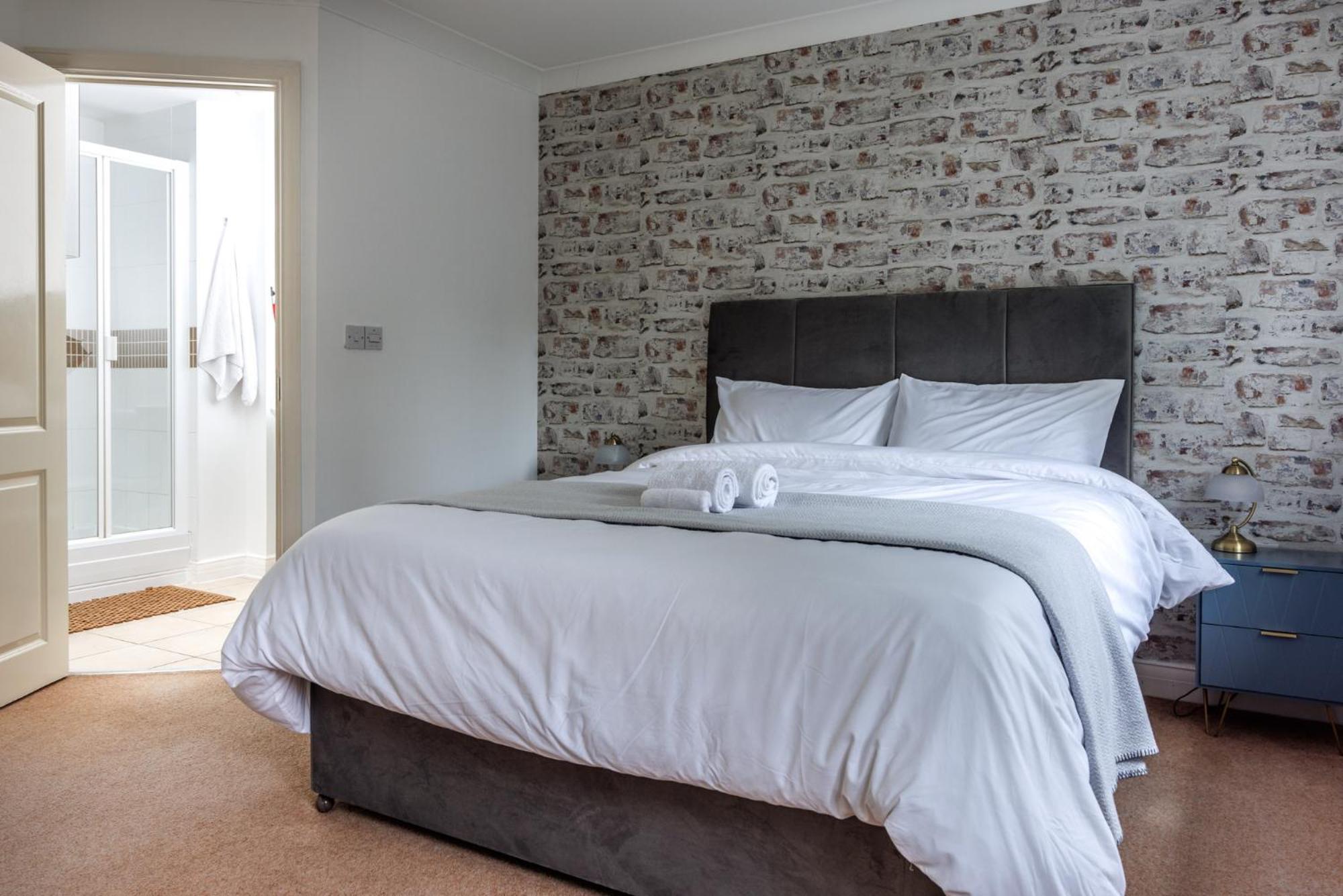 Comfortable 4-Bedroom Home In Aylesbury Ideal For Contractors Professionals Or Larger Families Aylesbury (Buckinghamshire) Exterior foto